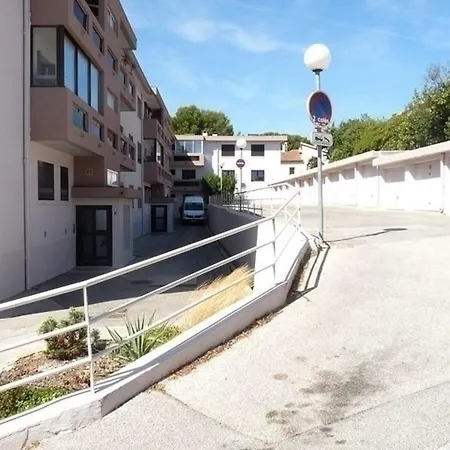 Six-fours-les-plages, 2 Pièces, 4 Personnes - Fr-1-316-174 Appartamento *